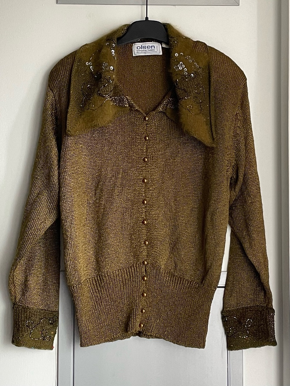 VTG OLSEN EUROPE Olive Green Embellished Button-Front Sweater